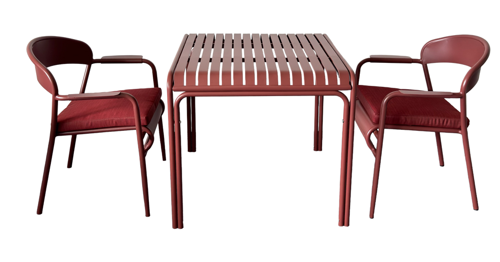 OUTDOOR DINING TABLE