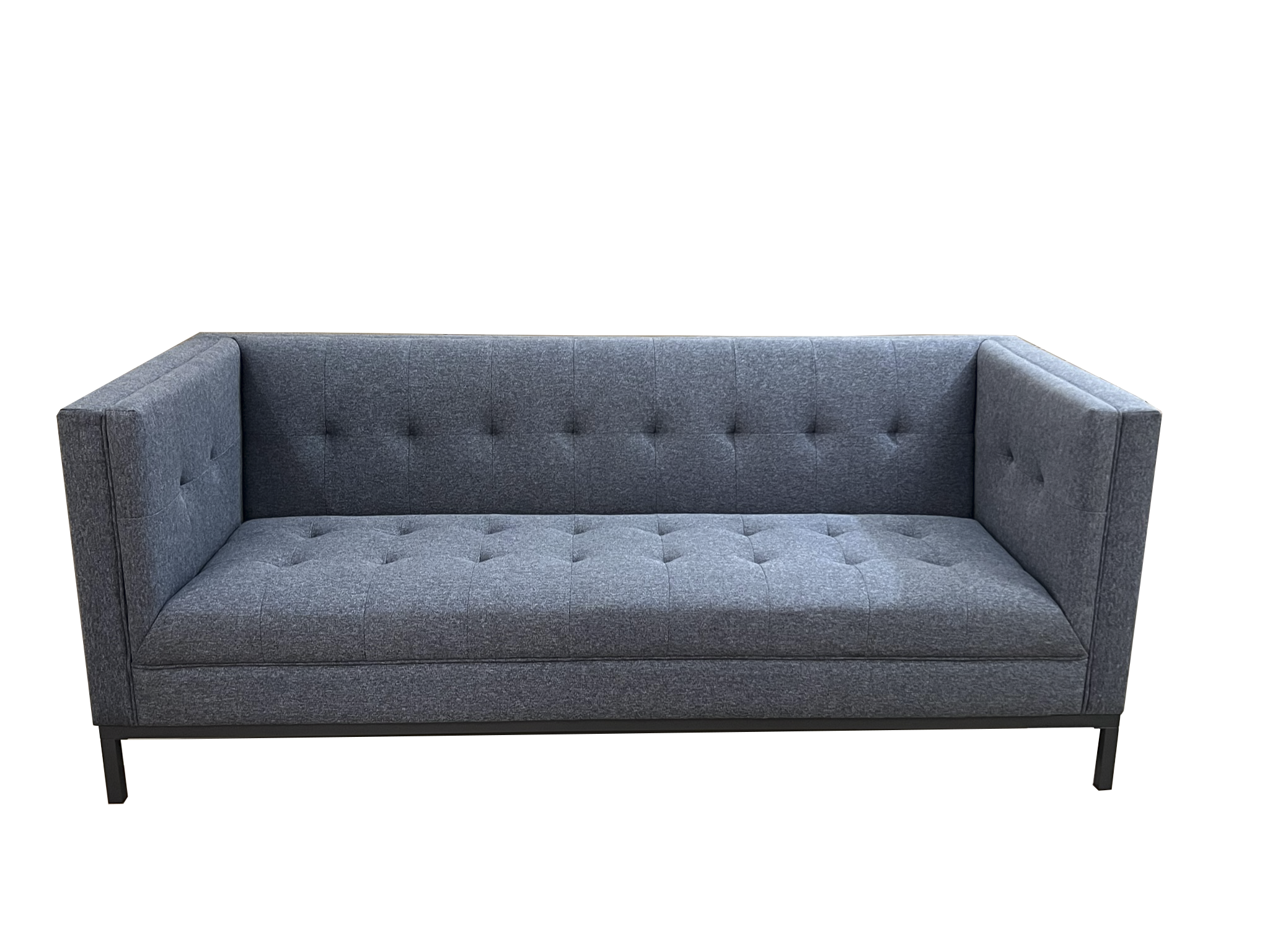 TUFTED SOFA
